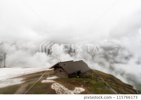 Grindelwald first summit hut 115766173