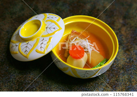 Beautifully presented Japanese food, full course Japanese kaiseki cuisine, Japanese course meal Beautifully presented Japanese food, full course Japanese kaiseki cuisine, Japanese course meal 115768341