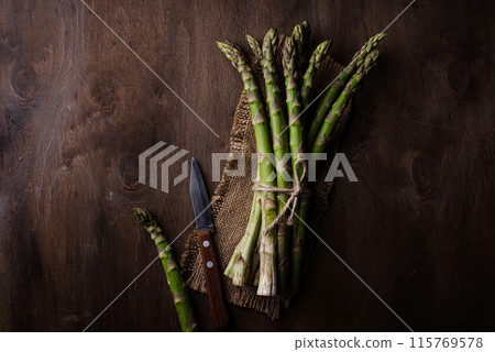 Fresh raw ripe green asparagus Fresh raw ripe green asparagus 115769578