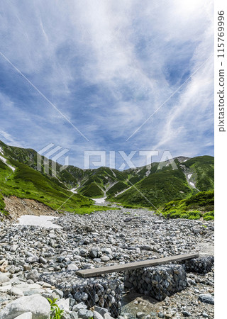富山縣立山町立山連峰 115769996