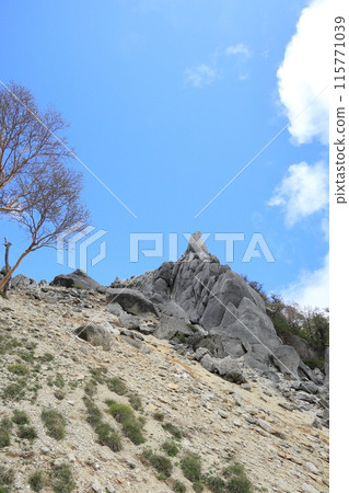 Jizo dake obelisk 115771039