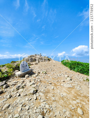 Utsukushigahara徒步旅行：Ogahana 115778952