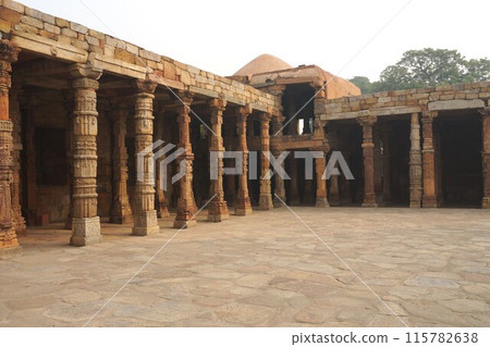 印度德里庫圖卜塔遺址 115782638