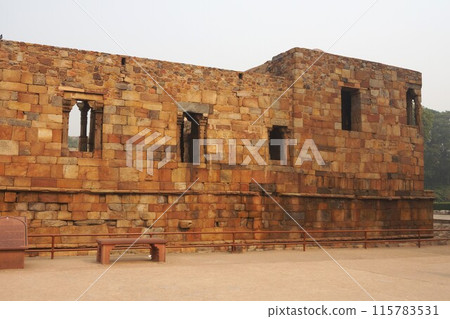 Qutub Minar ruins, Delhi, India Qutub Minar ruins, Delhi, India 115783531