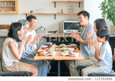 Dining room at home, family eating at the table, three-generation family, family 115783899