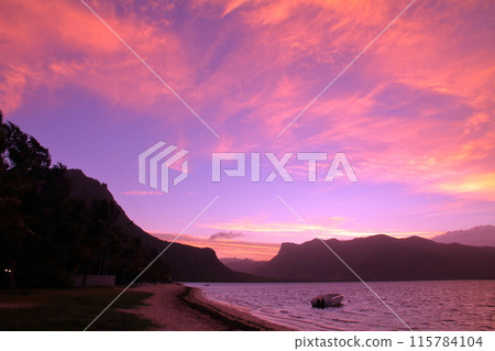 Mauritius, an island nation also known as the Lady of the Indian Ocean; Mount Le Morne and the morning sky on the Brabant Peninsula, a World Heritage Site Mauritius, an island nation also known as the Lady of the Indian Ocean; Mount Le Morne and the morning sky on the Brabant Peninsula, a World Heritage Site 115784104