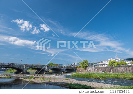 Kyoto Yodogawa Shichijo Ohashi 115785451