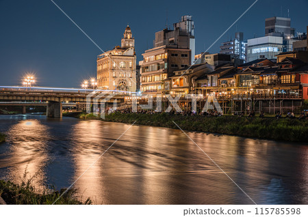 Night view of the Kamo River in Kyoto, upstream side of Shijo Ohashi Bridge Night view of the Kamo River in Kyoto, upstream side of Shijo Ohashi Bridge 115785598