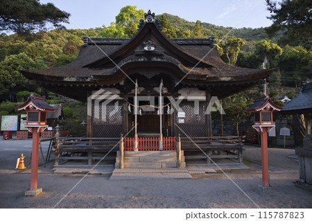 白須神社正殿及參拜殿橫向構圖1 白須神社正殿及參拜殿橫向構圖1 115787823