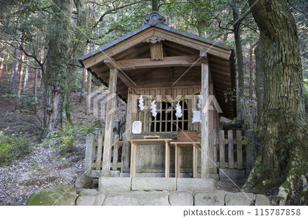 Iwatosha Shrine in the grounds of Shirahige Shrine Iwatosha Shrine in the grounds of Shirahige Shrine 115787858
