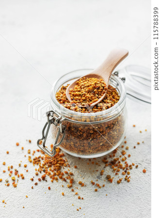 Healthy bee pollen grains 115788399