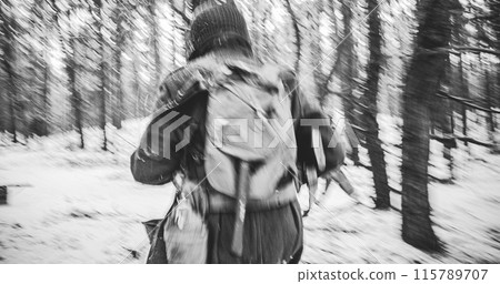 Soldier Retreats From Enemy Attack. Re-enactor Dressed As American Infantry Soldier Fast Running By Forest In Cold Winter Day. Usa Army Soldiers Of World War Ii. Will To Life. Heroes Of War. Chasing 115789707
