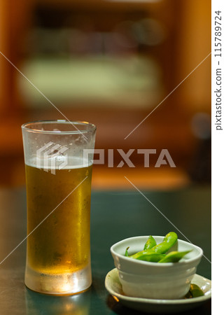喝冰啤酒 喝冰啤酒 115789724
