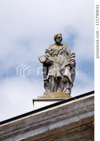 Saint Peter the Apostle, statue on facade of the Mantua Cathedral dedicated to Saint Peter, Mantua, Italy Saint Peter the Apostle, statue on facade of the Mantua Cathedral dedicated to Saint Peter, Mantua, Italy 115790642