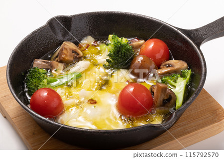 Sea bream ajillo 115792570