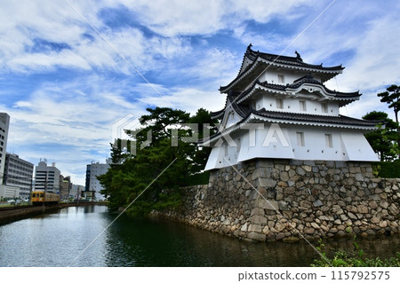 高松城雄偉的塔樓 115792575