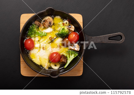 Sea bream ajillo 115792578