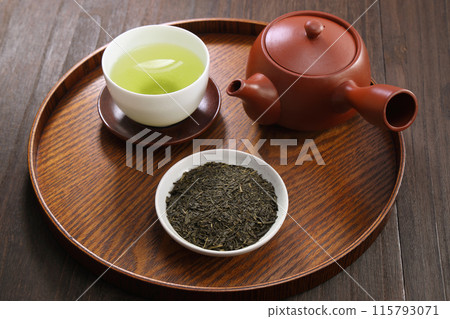 綠茶茶葉 115793071