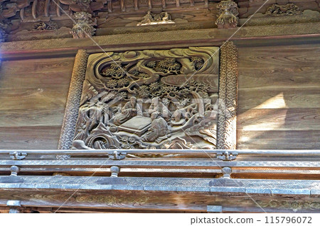Carvings on the main shrine of Yayumi Inari Shrine [Higashimatsuyama City, Saitama Prefecture] 115796072