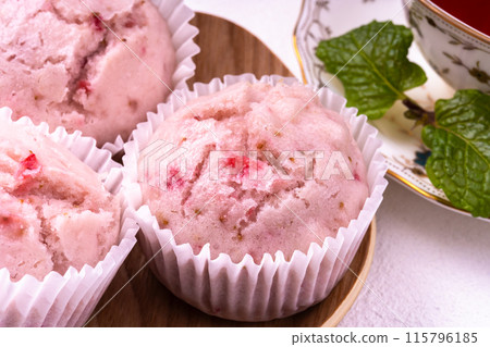 草莓饅頭 115796185