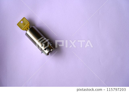 Keys and cylinders 115797203