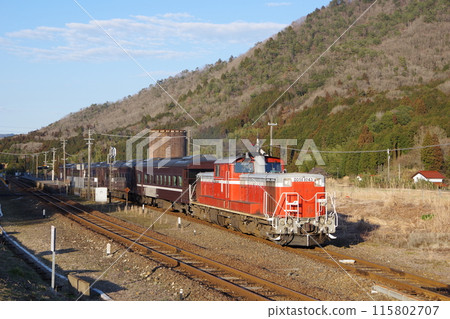 Yamaguchi Line, Sasame Station, DD51 test run departure 115802707