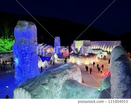 Illuminated icicles at the 2024 Lake Shikotsu Ice Festival 115804053