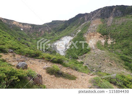 Fukushima Prefecture mountain opening day in May 2024 115804430