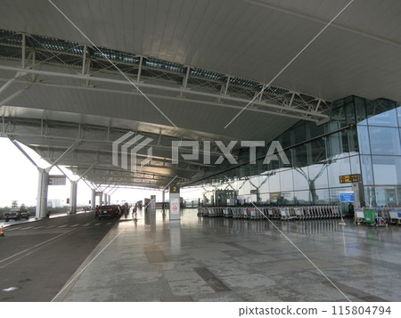 內排機場外觀 出發大廳前 內排機場外觀 出發大廳前 115804794