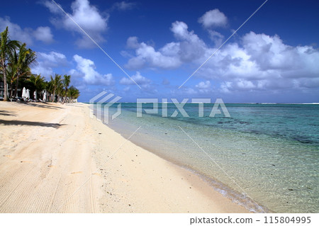 Mauritius, the Lady of the Indian Ocean: The beaches and blue sea of the Brabant Peninsula, a resort town at the foot of Mount Le Morne, a World Heritage Site Mauritius, the Lady of the Indian Ocean: The beaches and blue sea of the Brabant Peninsula, a resort town at the foot of Mount Le Morne, a World Heritage Site 115804995