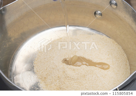 Pudding making process 115805854