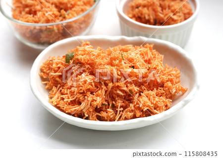 Sweet and sour crispy noodles 115808435