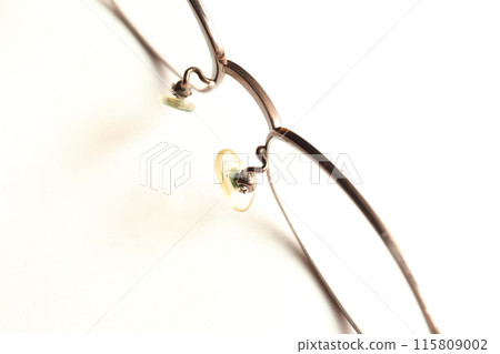 Dirt on worn eyeglass frames Dirt on worn eyeglass frames 115809002