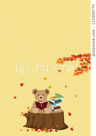 一隻泰迪熊在秋葉樹樁上閱讀的插圖 115809770