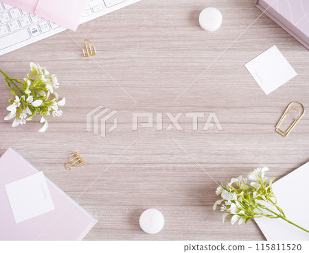 A desk frame with a natural and feminine wood grain. 115811520