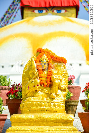 尼泊爾首都加德滿都博達哈大佛的美麗景色 115811593