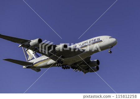 新加坡航空 A380，一架降落在成田機場的客機 115812258