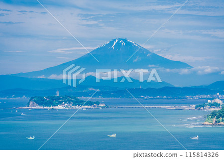 [神奈川縣]湘南海以外的富士山和江之島 115814326