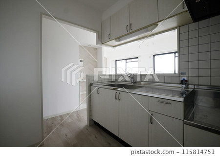 大廈空缺 大廈空缺 115814751