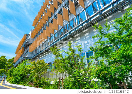 Hyogo Prefecture: The new Itami City Hall building 115816542