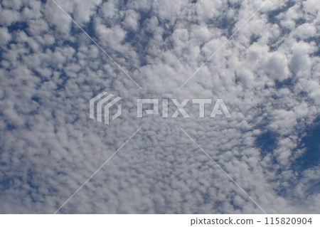 Blue sky and white clouds during the rainy season 115820904