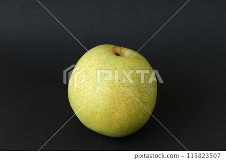Pear (variety name: Kaori) 115823507