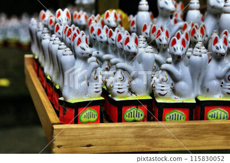 由源賴朝創立的鎌倉稻荷神社...佐助稻荷神社 115830052