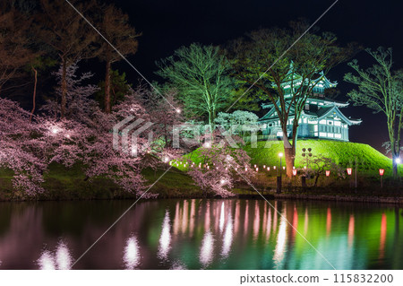 日本賞櫻勝地100選 新潟高田城跡公園 夜間櫻花點燈 115832200