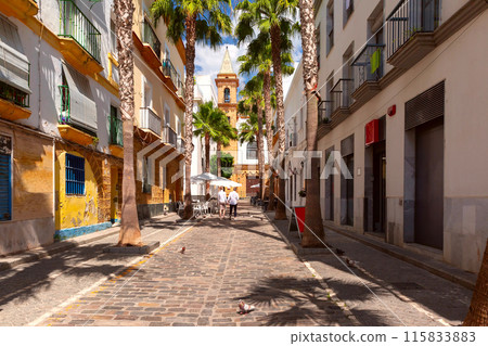 Sunny Street in Cadiz, Andalusia, Spain 115833883