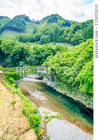 Deai Bridge in early summer, Bungo-Ono City, Oita Prefecture Deai Bridge in early summer, Bungo-Ono City, Oita Prefecture 115835010