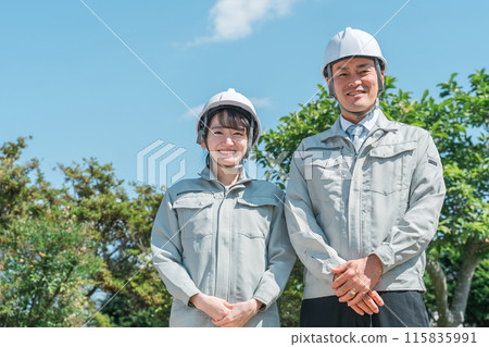 建築業、建築業、園林綠化業穿著工作服的工人、推銷員、商人和女商人 建築業、建築業、園林綠化業穿著工作服的工人、推銷員、商人和女商人 115835991