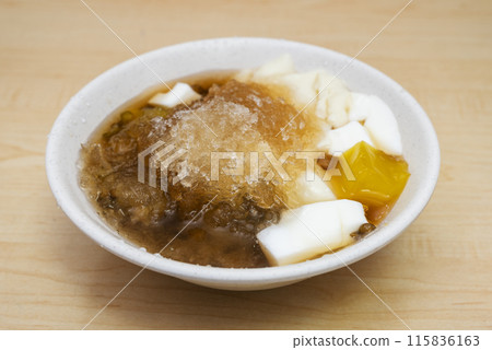 Comprehensive bean curd pudding Comprehensive bean curd pudding 115836163