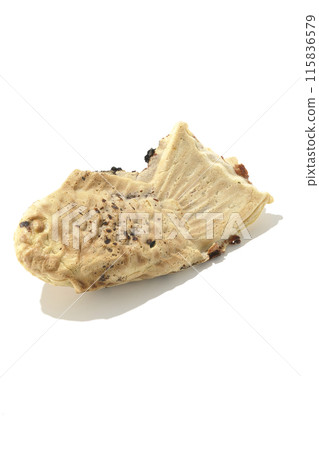 Thin-skinned taiyaki photographed on a white background 115836579
