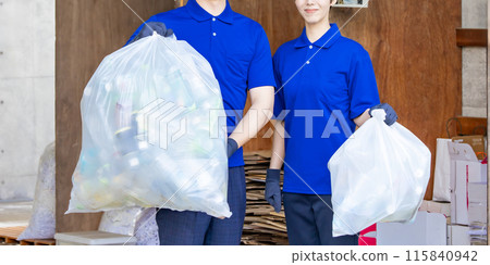 Garbage collection worker 115840942